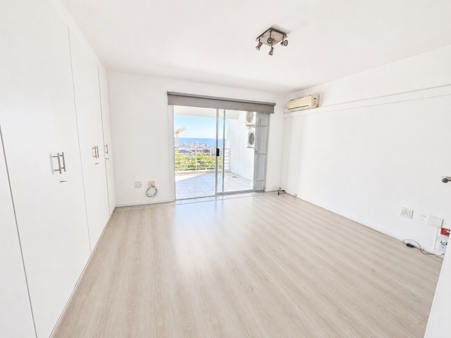 To Let 2 Bedroom Property for Rent in Sea Point Western Cape